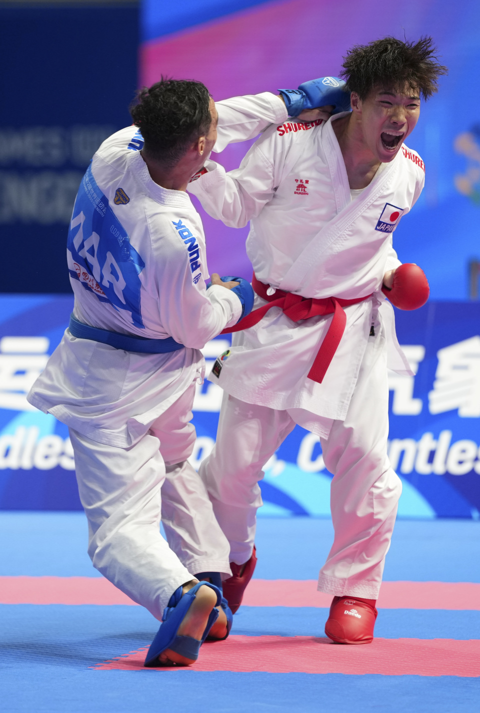 崎友碁, 公斤级决赛