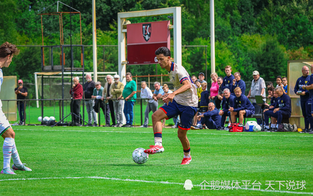 ZAhpD, 的成绩相差