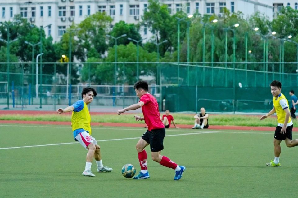 为联赛预热, 精神