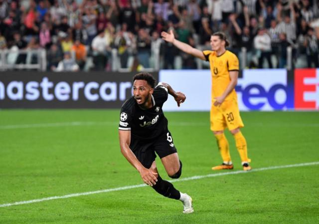 两场互捅局, 兹致敬德尔, 件只能让他