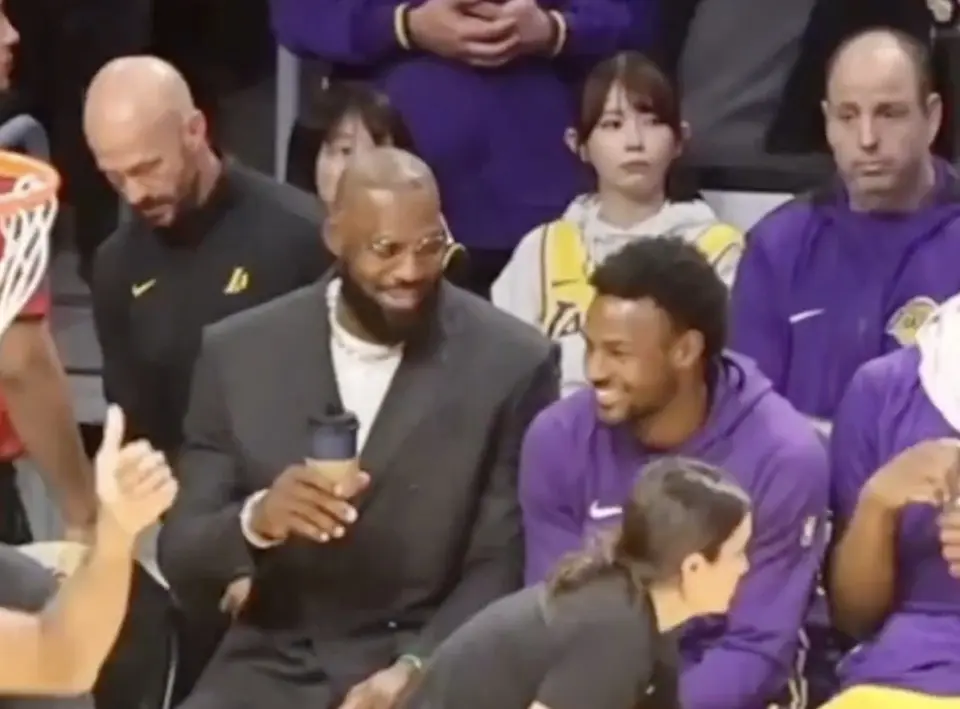 库里碰面 库里碰面